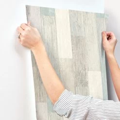 Stickerbehang Coastal Weathered Plank Peel And Stick RoomMates -Kindermaskerade Winkel a73c8ebc50b4e2b7e277d83210492820bb02d282